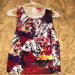 Tank top in great conditions.